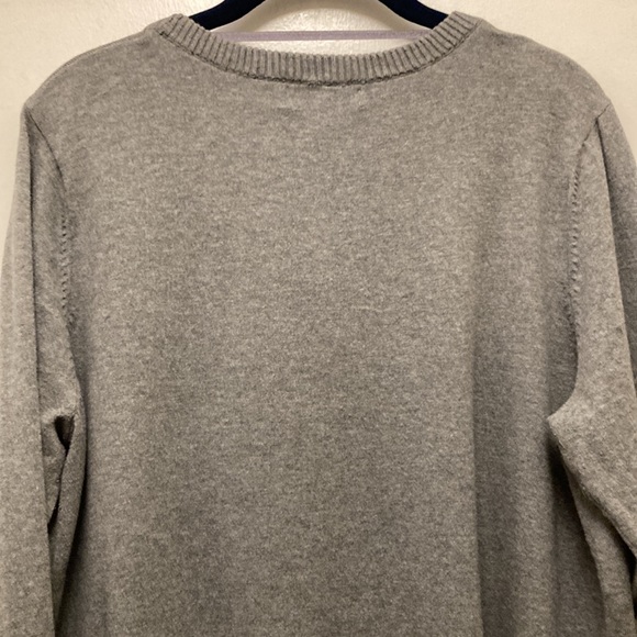 Gray with Pink Sweater 16 - Picture 7 of 8